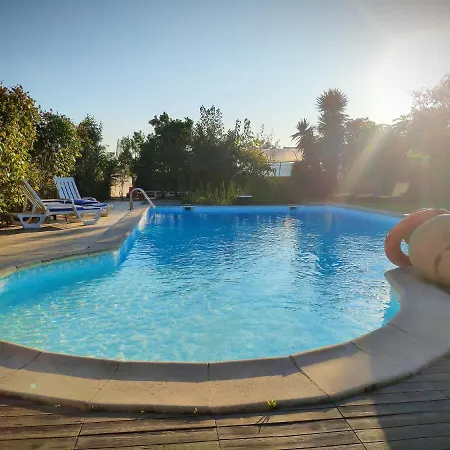 Casa Com Piscina 10 Pessoas - 5 Min Da Villa *